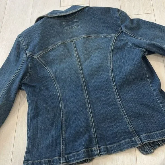 A.M.I Denim Jacket - Picture 5 of 6
